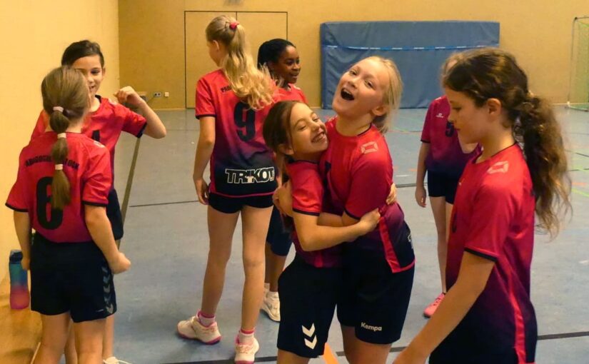 08.11.2025 wJE   Pädagogik – Rostocker HC II 14:11 (8:6)